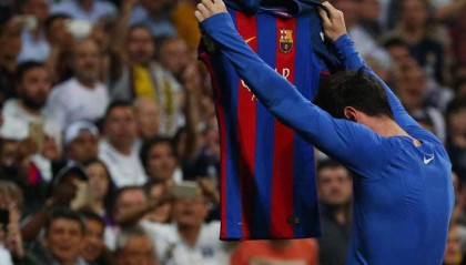 极速赛车-龙赛罗喷完皇马后看皇马回暖，又开始黑巴萨和梅西！