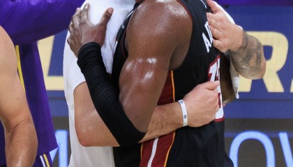 极速赛车-纪录将很快被打破？帕森斯：如果83分很容易 东契奇咋没砍一个